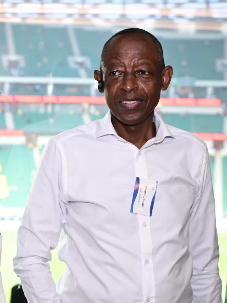 000000.jpg 000000.jpg